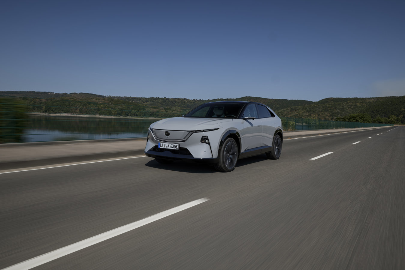 007 | All-new Mazda CX-6e, Aero Grey, Germany, 2026, Action