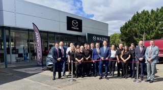Mazda UK Managing Director, Jeremy Thomson officially opens  Eden Motor Group’s new Exeter dealership